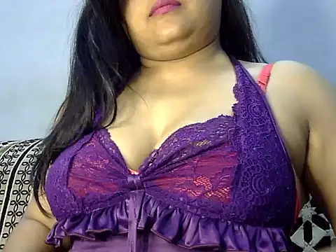 Snapshot of Miss-Prity chatting on 05-07-26, 06:02 Miss-Prity online show from 05-07-26, 06:02