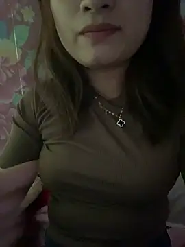 Snapshot of yuii-717 chatting on 02-21-26, 07:09 yuii-717 online show from 02-21-26, 07:09