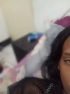 loveofpetitegirls34 online show from 04-18-26, 07:34