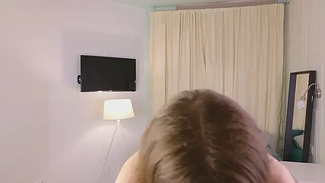 Snapshot of Bubble_Chloe chatting on 02-04-26, 07:25 Bubble Chloe online show from 02-04-26, 07:25