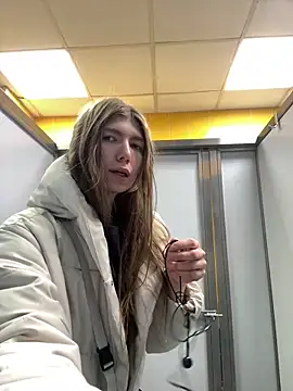 Snapshot of Bubble_Chloe chatting on 02-15-26, 03:20 Bubble Chloe online show from 02-15-26, 03:20