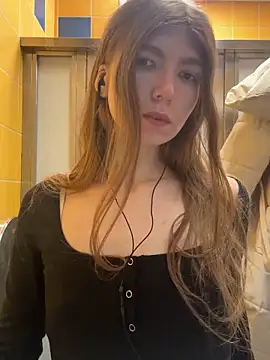 Snapshot of Bubble_Chloe chatting on 02-21-26, 08:04 Bubble Chloe online show from 02-21-26, 08:04