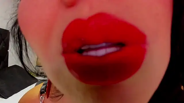 LINDA BLER online show from 04-12-26, 08:14