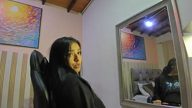 nina glow online show from 03-29-26, 11:21