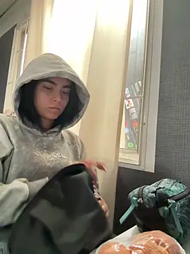 Sara Fernandez  online show from 02-19-26, 01:29