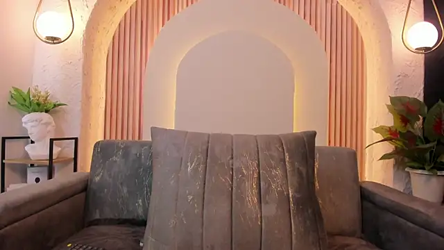 violet scott  online show from 02-25-26, 10:03