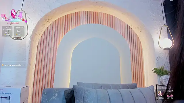 violet scott  online show from 04-10-26, 10:20