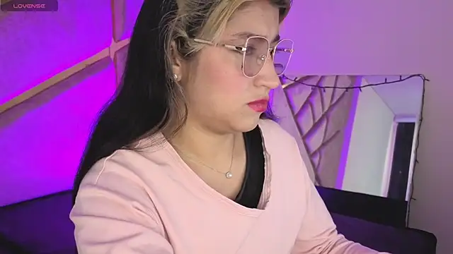 Dahiana Dmour  online show from 02-23-26, 12:46