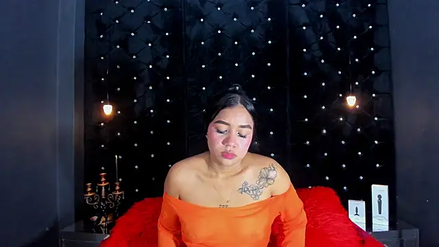 MiaWolton online show from 03-30-26, 07:15