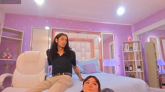 Goldentemptation  online show from 03-25-26, 07:42