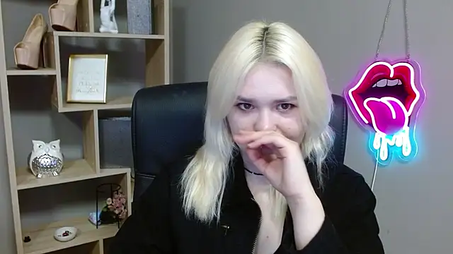 SweetLilyxo online show from 02-23-26, 07:39