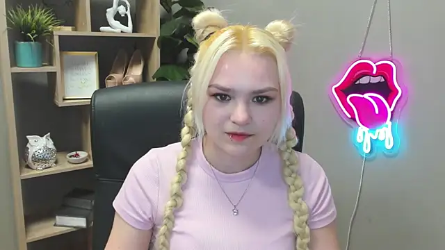 SweetLilyxo online show from 03-20-26, 07:46