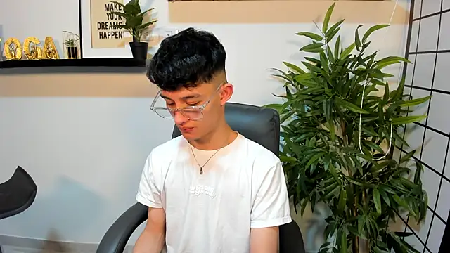 Patrick Howland  online show from 03-27-26, 03:34