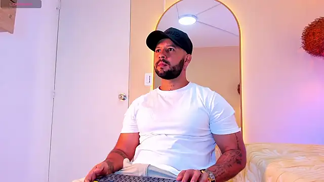jekvalentino online show from 07-18-26, 07:17