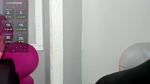 Snapshot of Raven_love chatting on 07-10-26, 07:49 Raven love online show from 07-10-26, 07:49