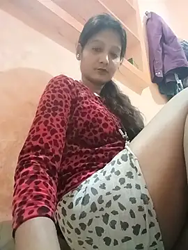 Snapshot of Ayesharani1 chatting on 06-16-26, 04:53 Ayesharani1 online show from 06-16-26, 04:53