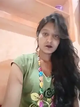 Snapshot of Ayesharani1 chatting on 06-20-26, 04:43 Ayesharani1 online show from 06-20-26, 04:43