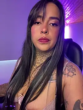 Annie Alicee online show from 02-12-26, 02:01