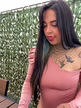 Annie Alicee online show from 02-14-26, 03:20