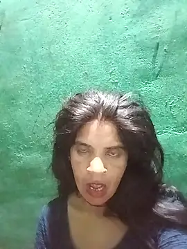 Snapshot of Hot_ras28 chatting on 05-17-26, 10:39 Hot ras28 online show from 05-17-26, 10:39