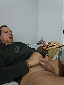 Snapshot of gordorichard chatting on 07-29-26, 03:15 gordorichard online show from 07-29-26, 03:15