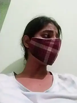 Kitti-Sharma online show from 04-07-26, 11:10