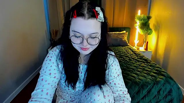 Kira G0ld online show from 03-08-26, 01:03