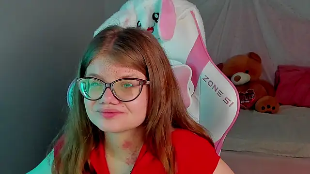 ChloeHalses online show from 03-28-26, 05:01