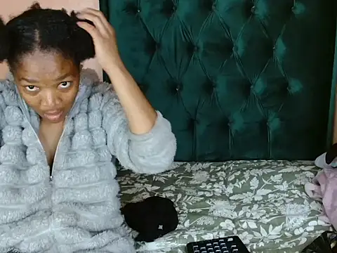 ForeverSexy  online show from 07-16-26, 06:52