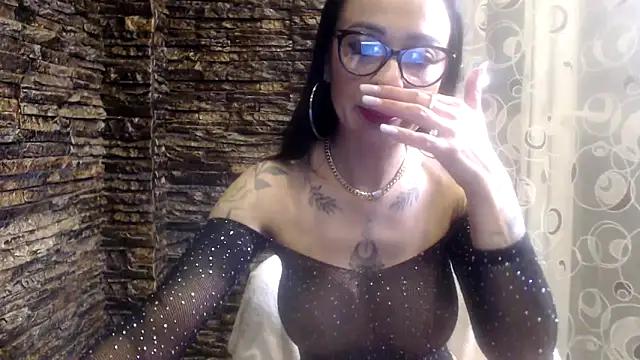 BrianaBloom online show from 04-19-26, 06:10