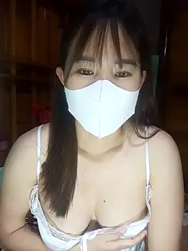 Yui-Ch1682 online show from 03-12-26, 11:22