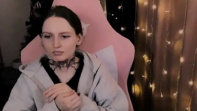 Snapshot of Onyxix chatting on 02-13-26, 05:53 Onyxix online show from 02-13-26, 05:53