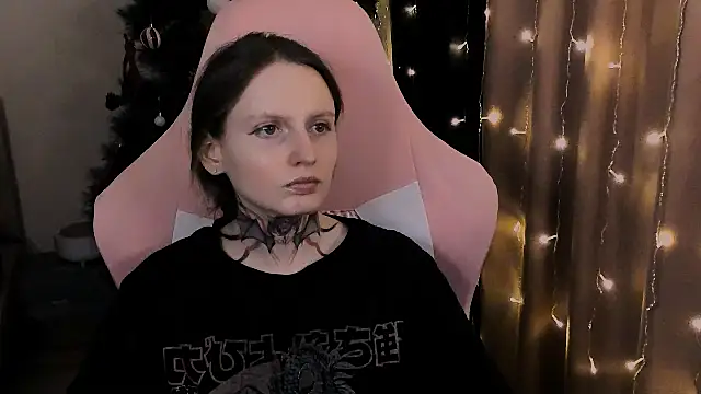 Snapshot of Onyxix chatting on 02-19-26, 06:59 Onyxix online show from 02-19-26, 06:59