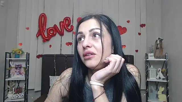 EvaClarkk online show from 05-01-26, 05:45