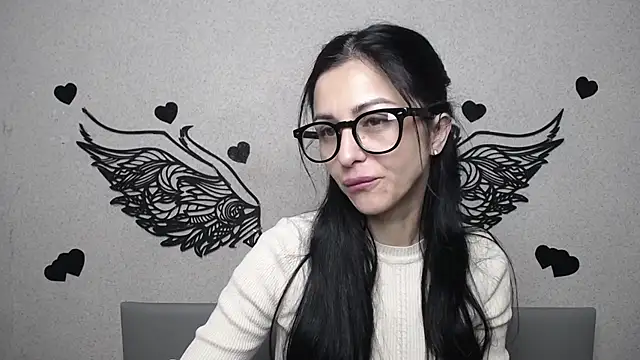 EvaClarkk online show from 05-14-26, 05:47