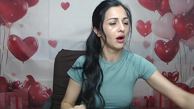 EvaClarkk online show from 05-27-26, 05:15