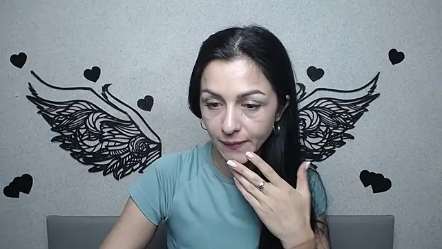 EvaClarkk online show from 07-09-26, 05:22