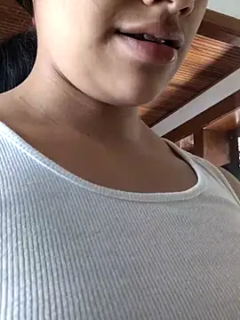 Julieta Parker online show from 02-22-26, 04:05