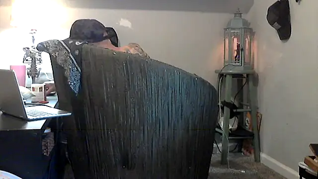 F D R  online show from 03-12-26, 12:22