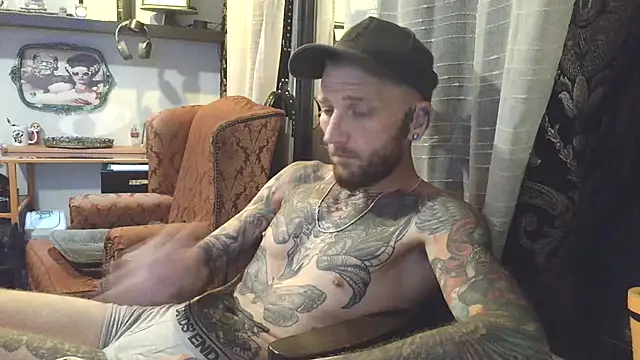 Snapshot of F_D_R_ chatting on 06-28-26, 10:32 F D R online show from 06-28-26, 10:32