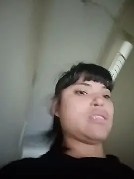 Maggyx online show from 04-08-26, 01:22