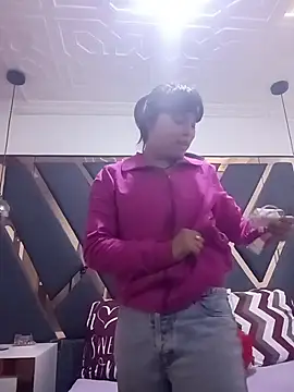 Maggyx online show from 04-23-26, 01:24