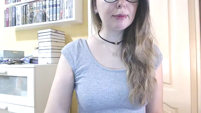 Snapshot of Tasiya chatting on 02-19-26, 10:22 Tasiya online show from 02-19-26, 10:22