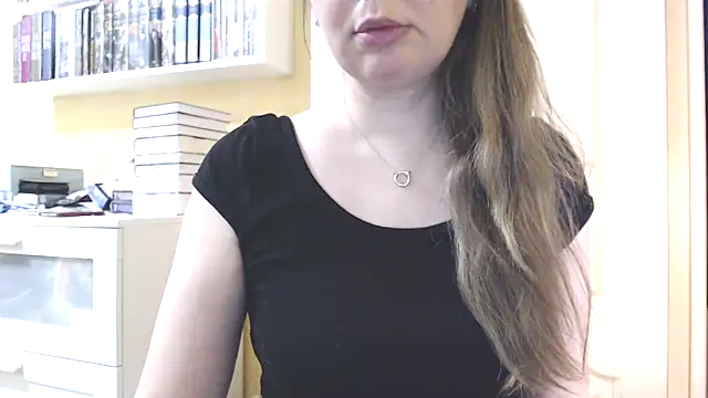 Snapshot of Tasiya chatting on 03-06-26, 08:16 Tasiya online show from 03-06-26, 08:16