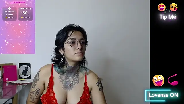 Snapshot of Ivyravens chatting on 03-06-26, 12:07 Ivyravens online show from 03-06-26, 12:07