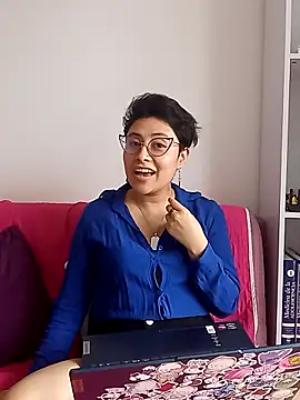 Juliexxxxtasy online show from 03-09-26, 04:44