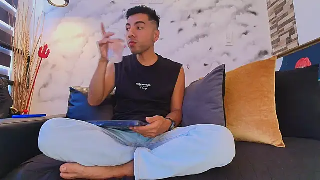 Max Hornye online show from 03-20-26, 06:57