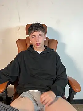 ARON LUXX online show from 03-16-26, 06:34