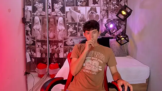 Christian Foxx online show from 04-17-26, 01:47