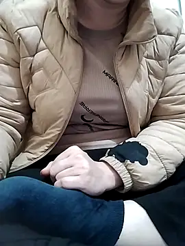 LiilyZi online show from 02-26-26, 12:53